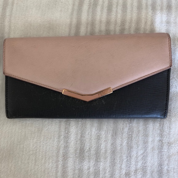 Fendi Handbags - Fendi Jours Wallet